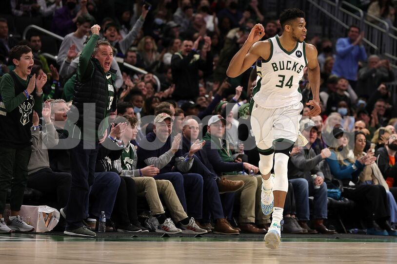 Indiana Pacers v Milwaukee Bucks