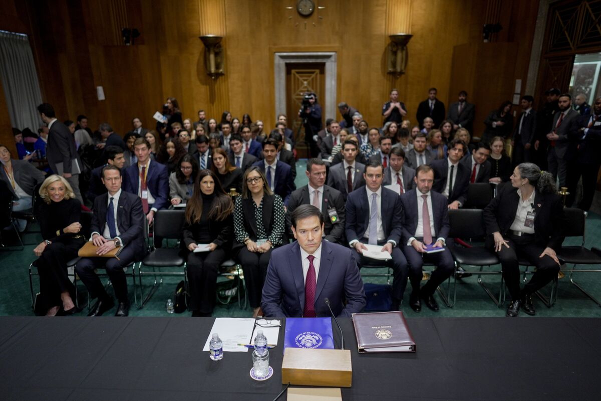 assets.bwbx.io image