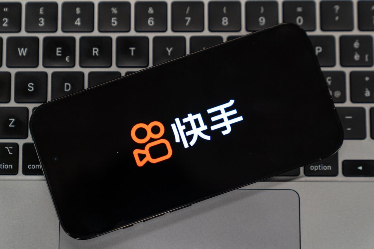 Chinese regulators fined Kuaishou $17.2M for failing to curb illegal content; pornographic content appeared on Kuaishou during its December 2025 cyberattacks (Bloomberg)