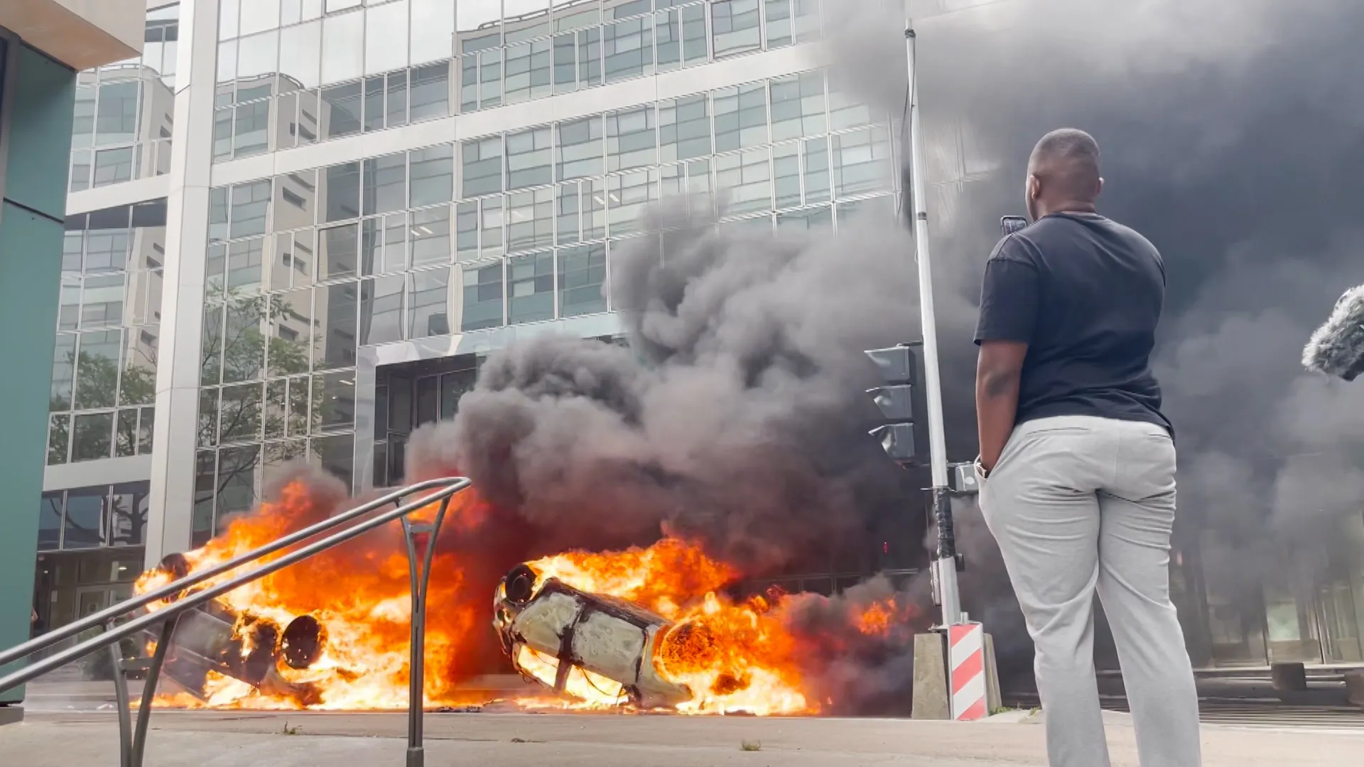 French Riots Barbecue Watch French Riots Economic Impact - Bloomberg