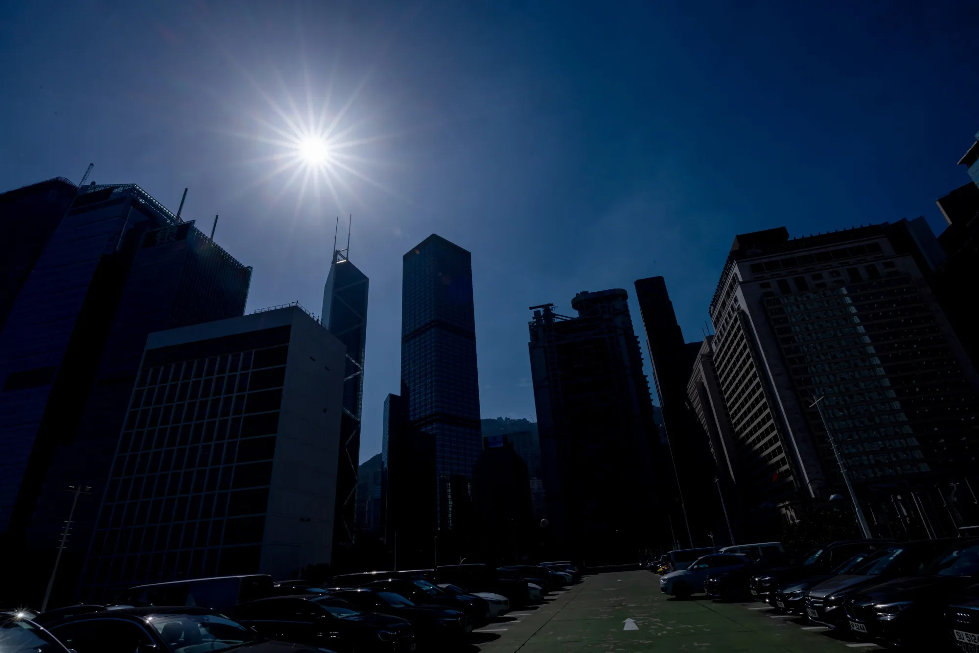 Selling an office property in&nbsp;Hong Kong&nbsp;now is no easy feat, with rents falling and space emptying after the financial hub&nbsp;lost its luster&nbsp;during the pandemic.&nbsp;