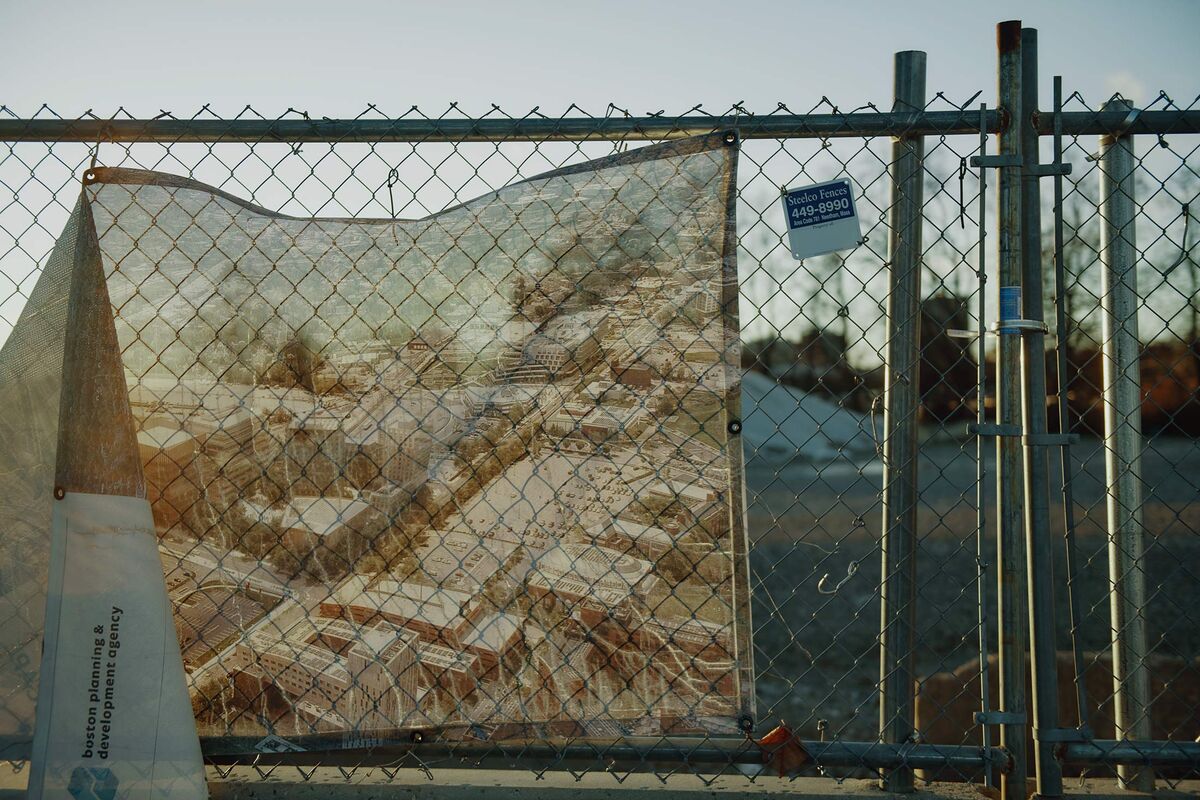 bloomberg.com - Christine Maurus - Why Harvard's Bold Real Estate Bet Failed to Pay Off