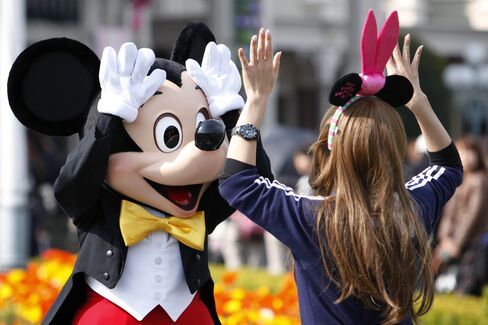 1481693643_disney tokyo