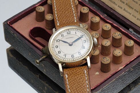This watch may be little, but it's got a lot going on.