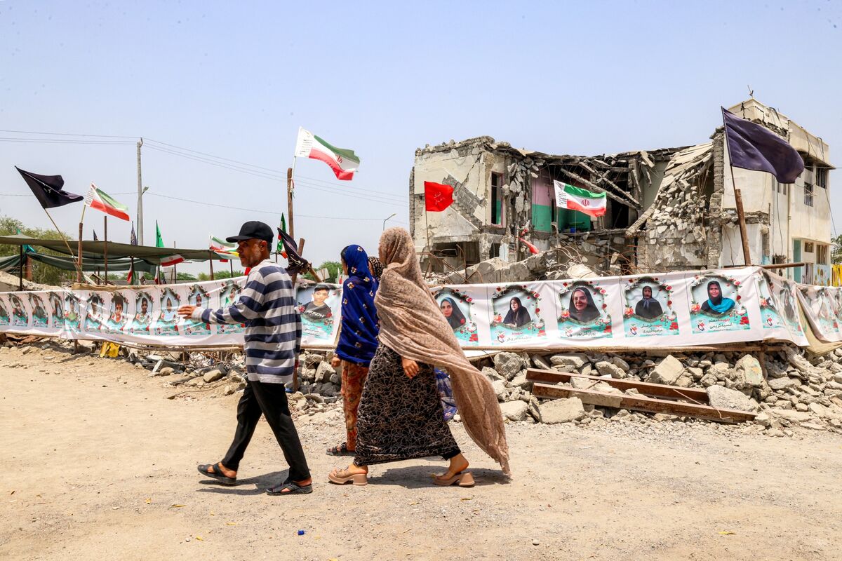 bloomberg.com - Gerry Doyle - The Human Cost of an Oil-Focused War