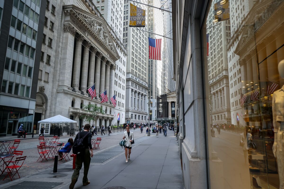 Wall Street Warms to a New Normal of Sky-High Equity Valuations
