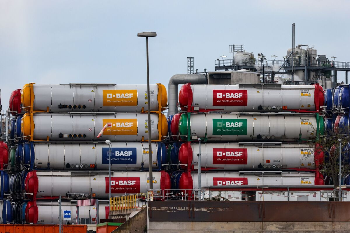 German Chemical Plants Are Running at Lowest Level Since 1991