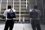 Advance in Japanese Stocks Loses Steam as Trade Concerns Linger