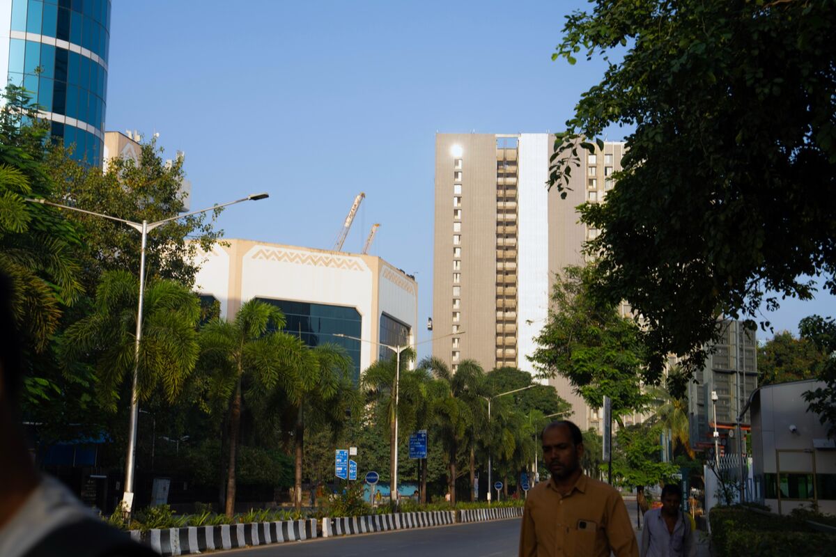 India's richest civic authority extends municipal bond bid deadline