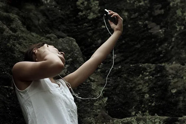 The Lease They Can Do: What the Fight Over 'Used' Music Reveals About Online Media