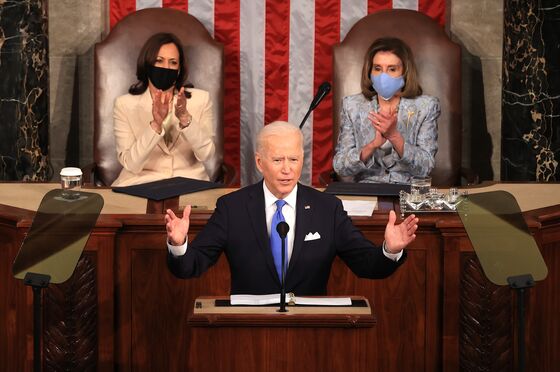 Biden’s Speech Urges Vaccines, Skips Over Masks and Pivots From Covid