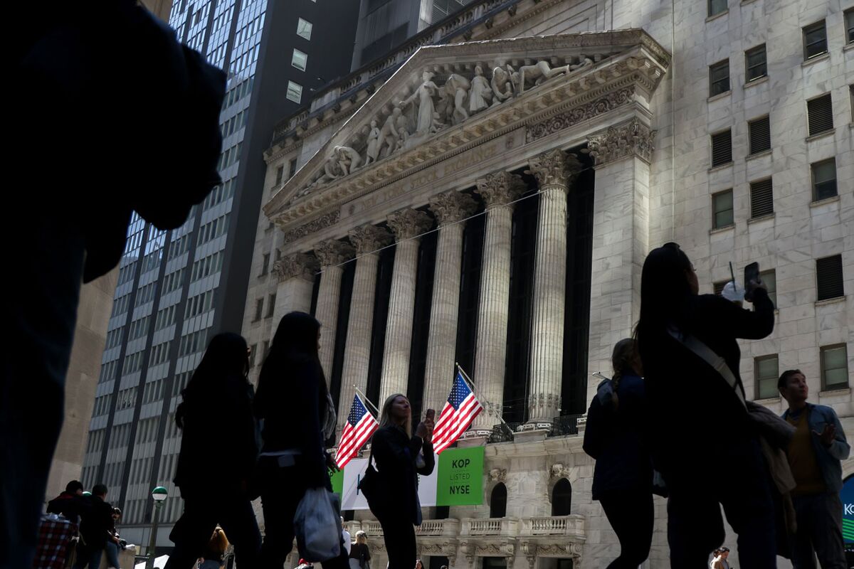 Short Bets Against US Equities Hit Record as AI Risks Mount