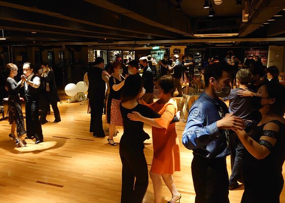 Dance Lessons at $15,000 a Pop Mark Ballroom’s Covid Comeback