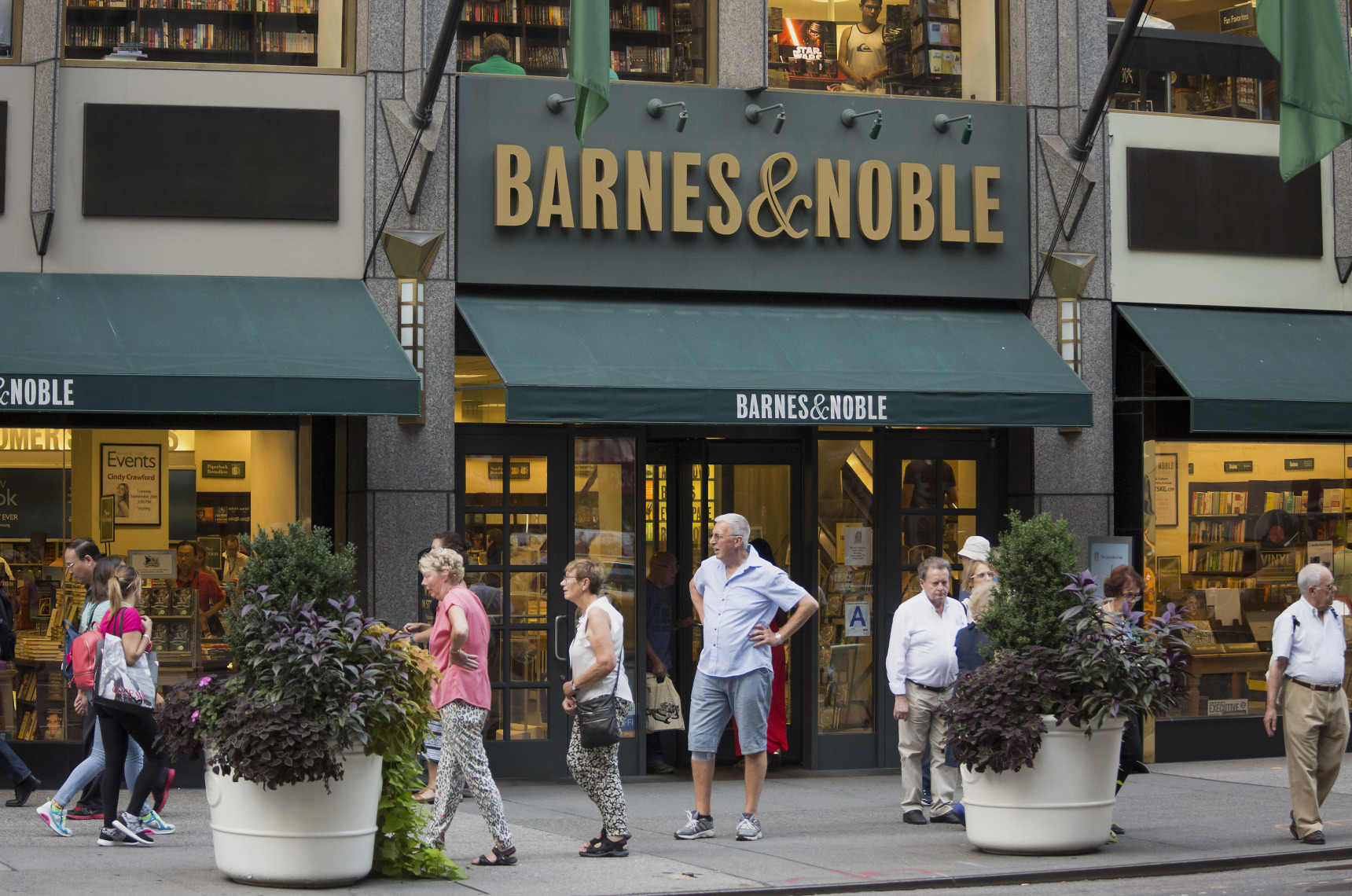For Barnes & Noble, ‘Healing' Comes Before Hiring Its Next CEO Bloomberg