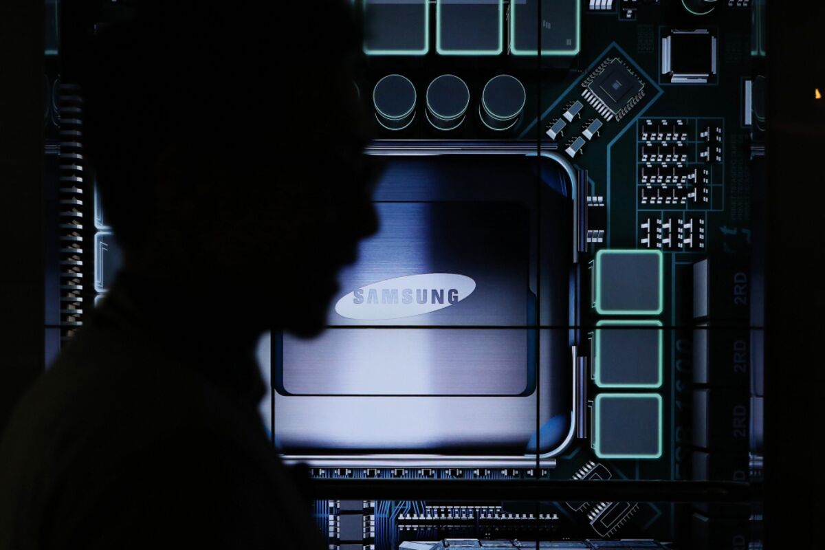 Samsung unveils a five-year roadmap for mass producing advanced chips, including second-generation 3nm chips in 2024, 2nm chips in 2025, and 1.4nm chips in 2027 (Bloomberg)