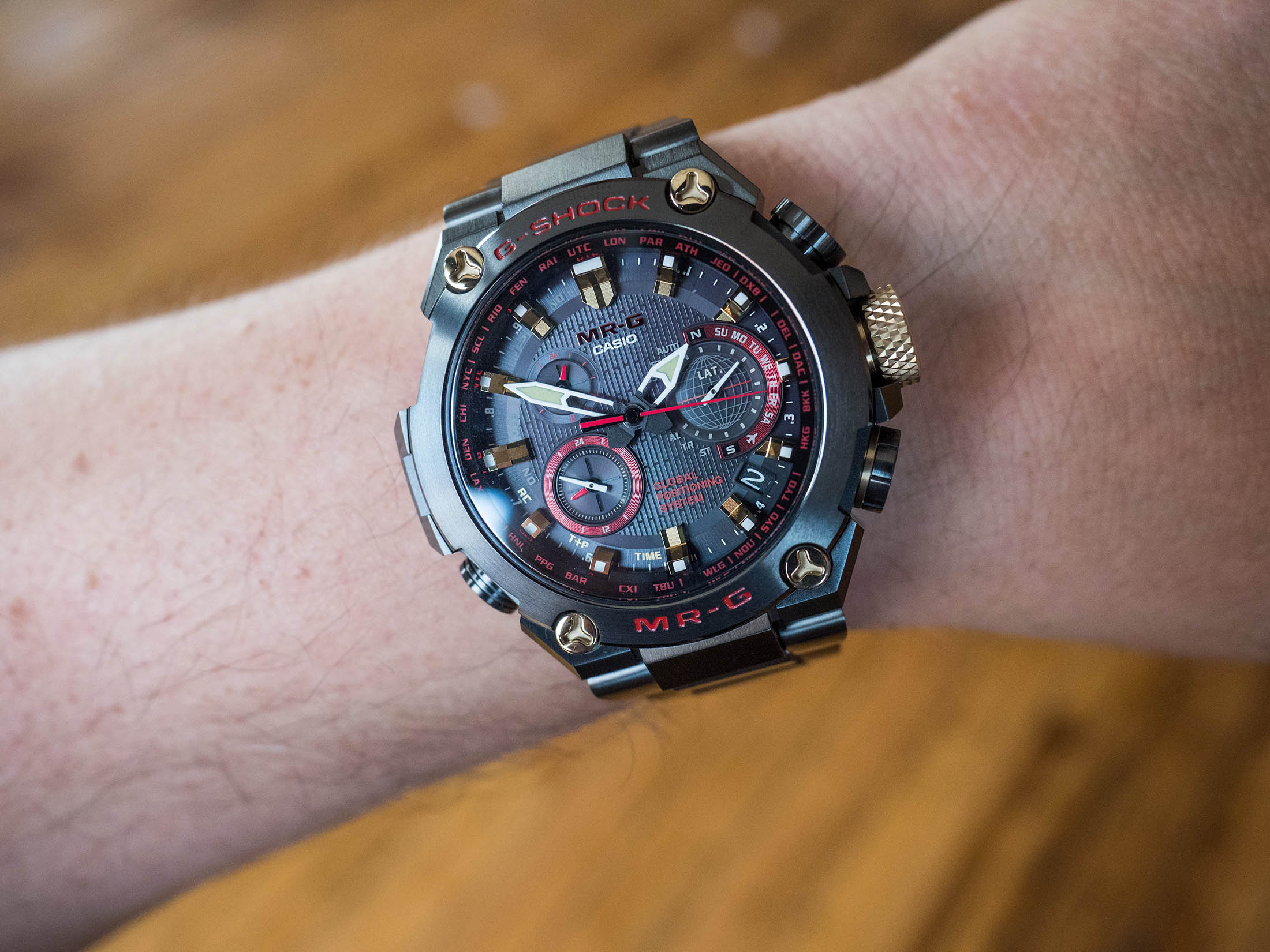 Hands On: G-Shock MRG-G1000B-1A4 Akazonae, Inspired by Samurai