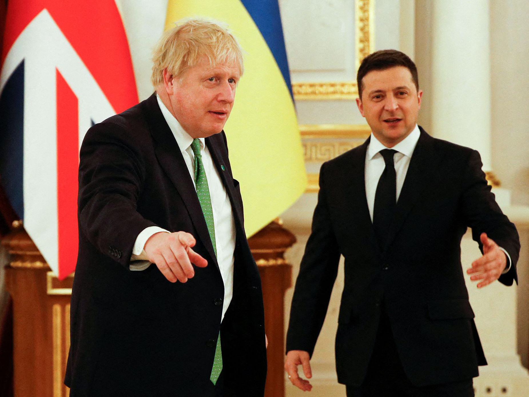 Boris Johnson Backs U.S. On Russia But He Can’t Deliver Europe - Bloomberg