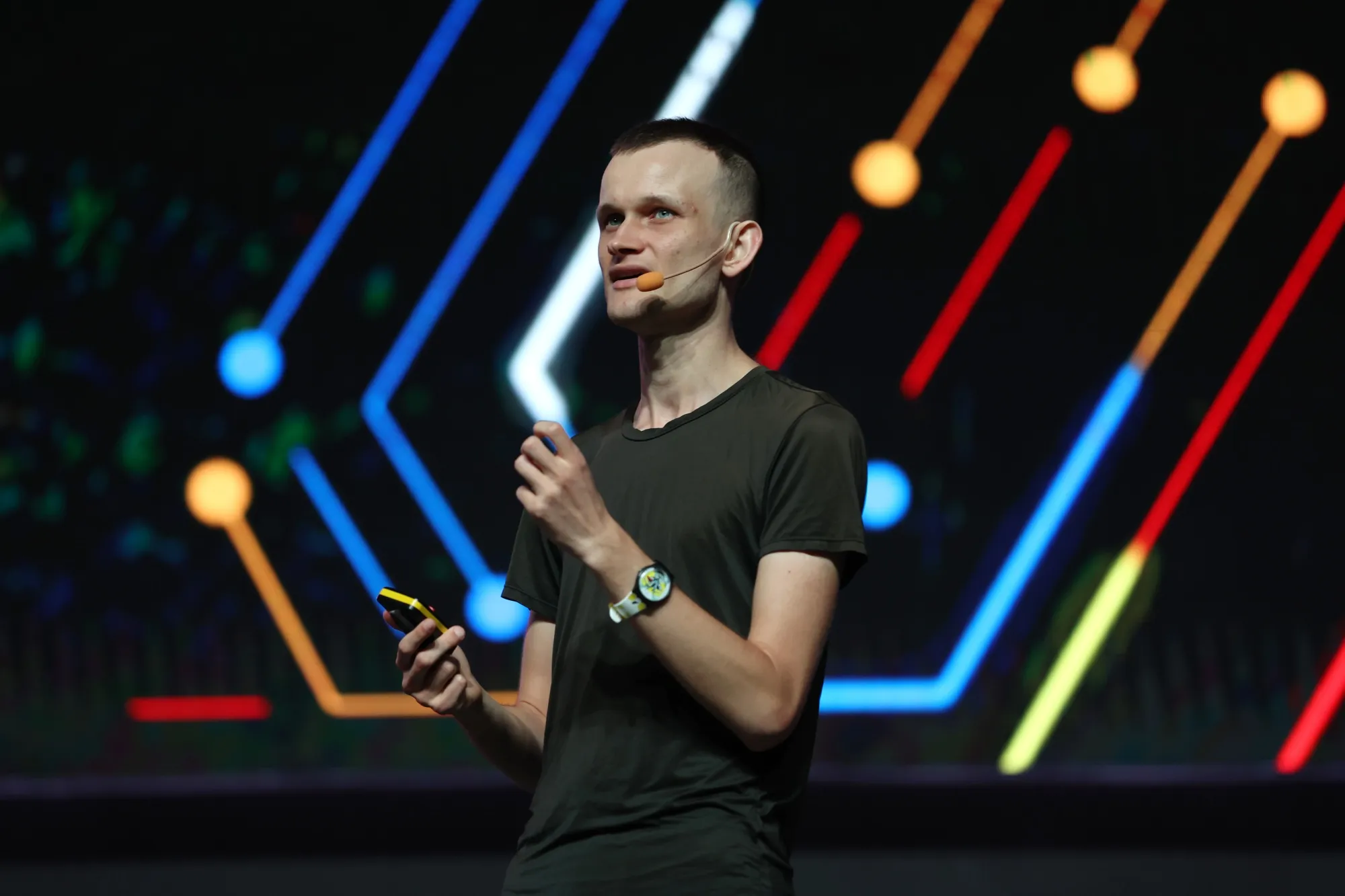 Ethereum Co-Founder Buterin: FTX, Sam Bankman-Fried Offer Lessons for  Crypto - Bloomberg
