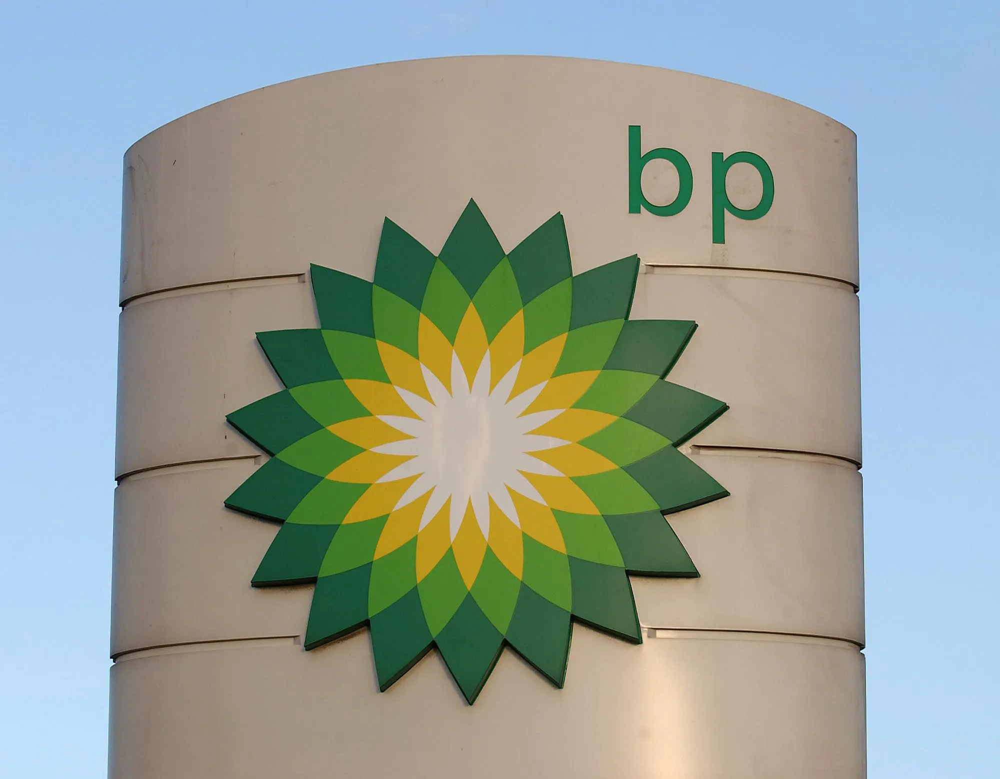 BP EARNS