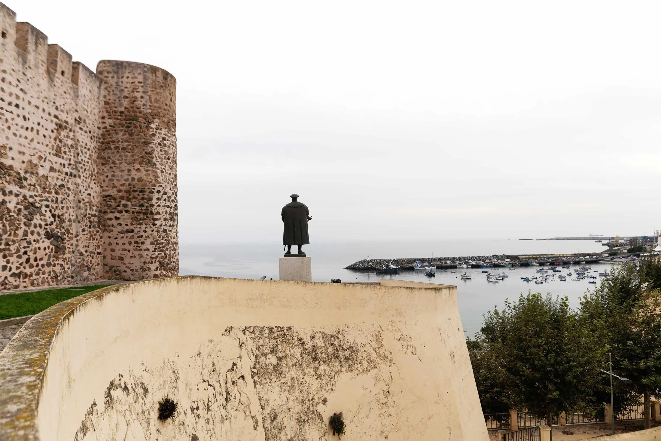 The Statue of Vasco da Gama overlooking&nbsp;the harbor in Sines.&nbsp;