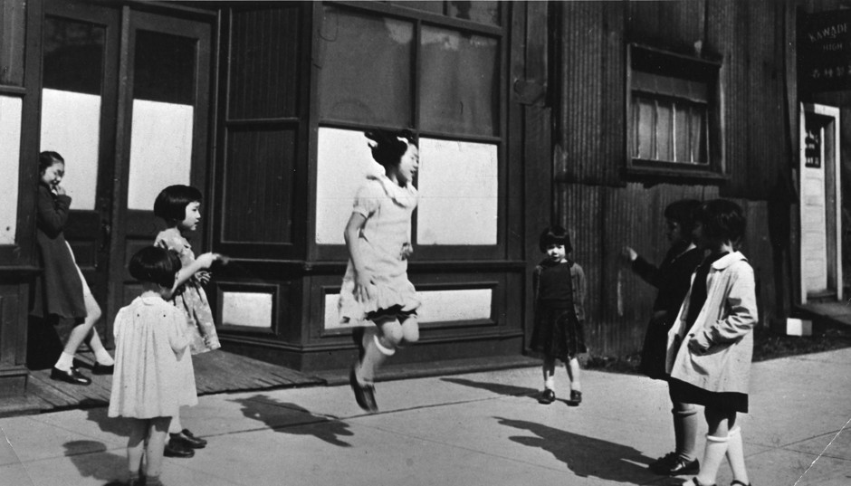 Girls skipping rope on Alexander Street in Vancouver in 1939.