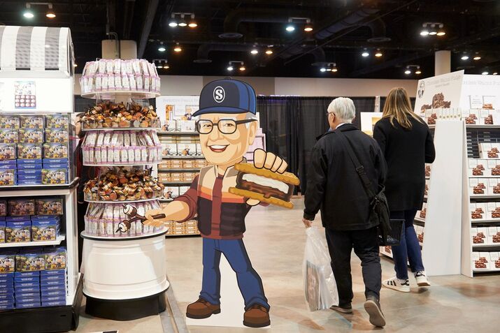 Inside The Berkshire Hathaway Annual General Meeting