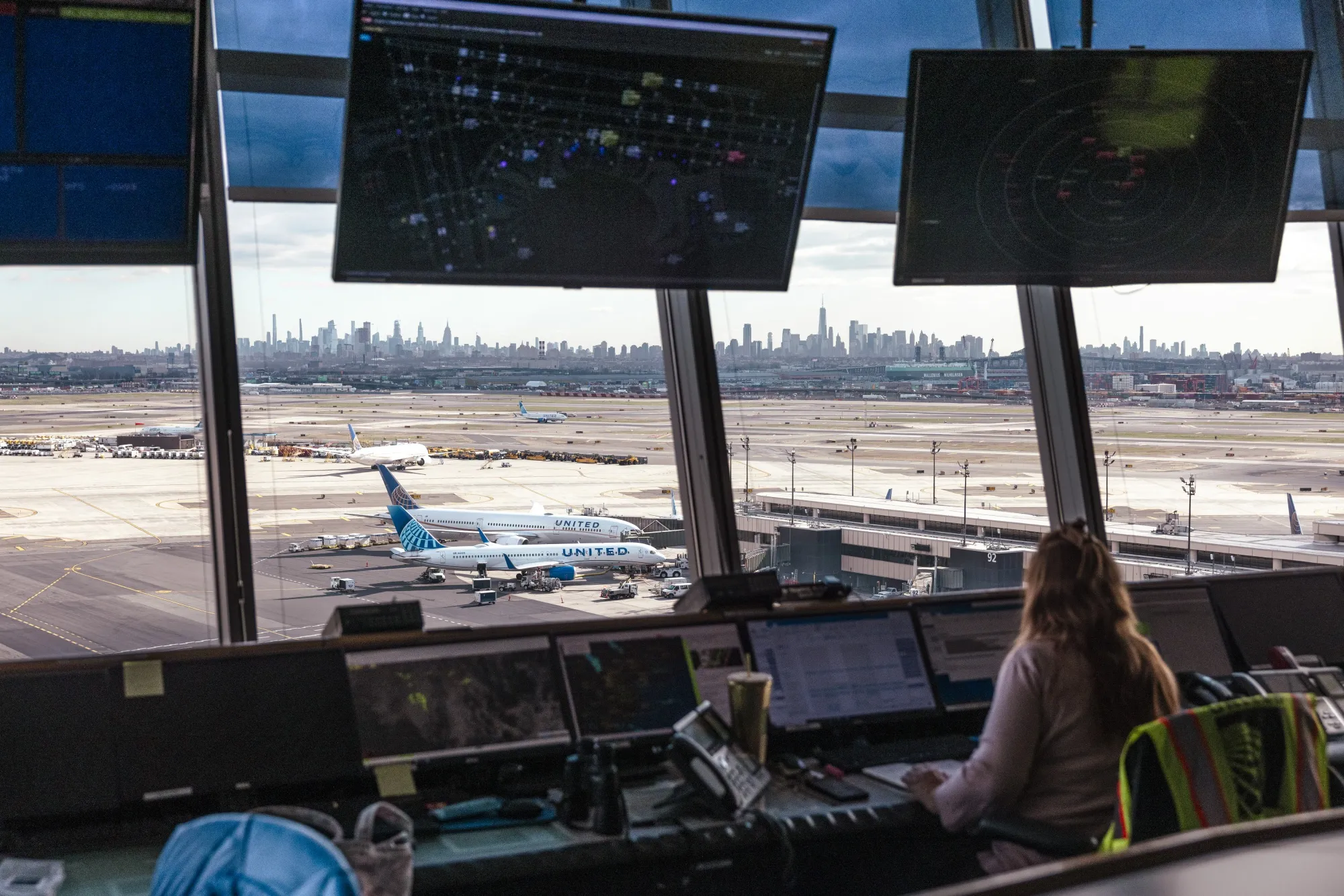 A worker in the United Airlines Station Operation Center at Newark Liberty International Airport.
