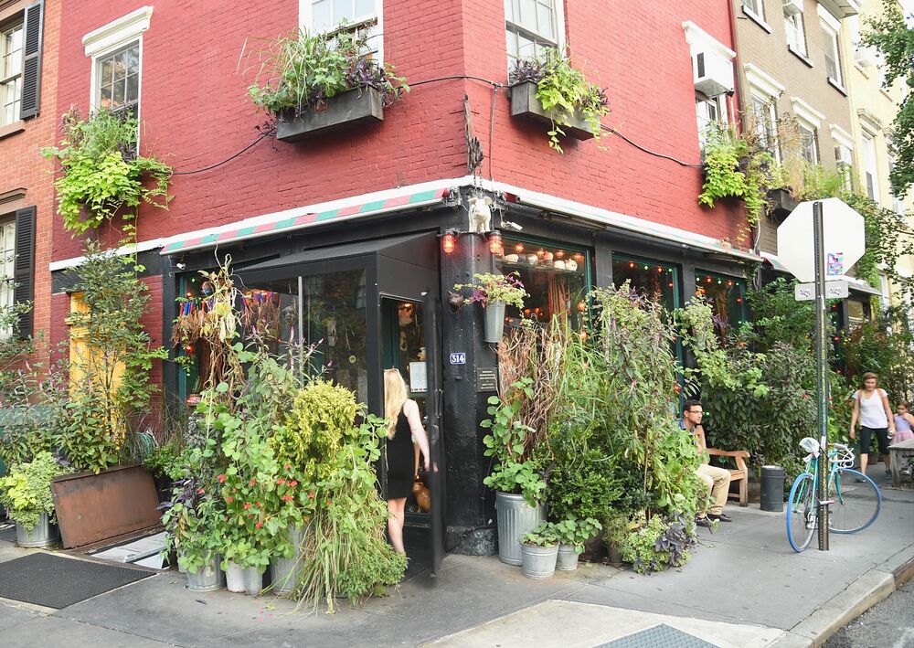 New York S Storied Spotted Pig Is Closing Its Doors Bloomberg