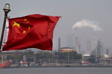Beijing Tells China Firms to Ignore US Sanctions on Refiners