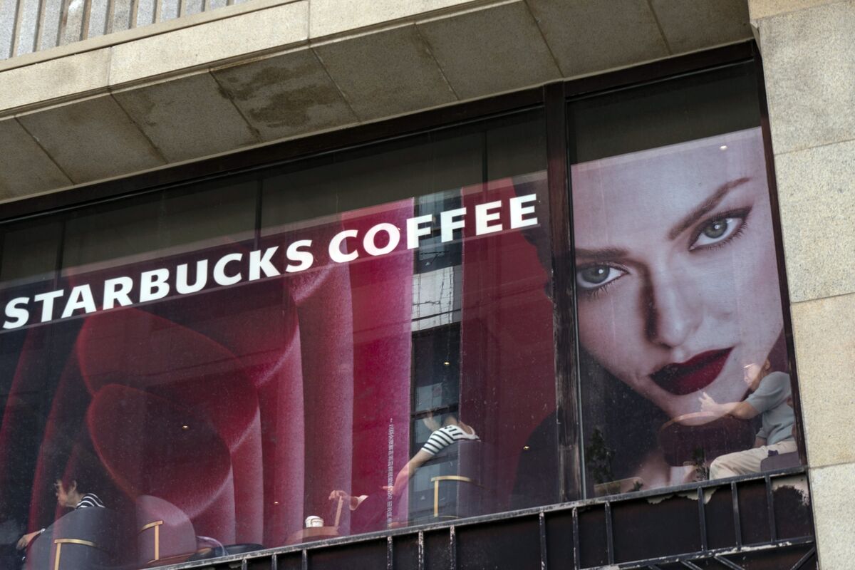 スターバックス、中国事業の持ち分売却を含む選択肢検討－関係者