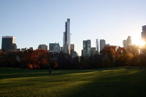 Manhattan's Most Conspicuous Luxury Tower Inspires Upstarts
