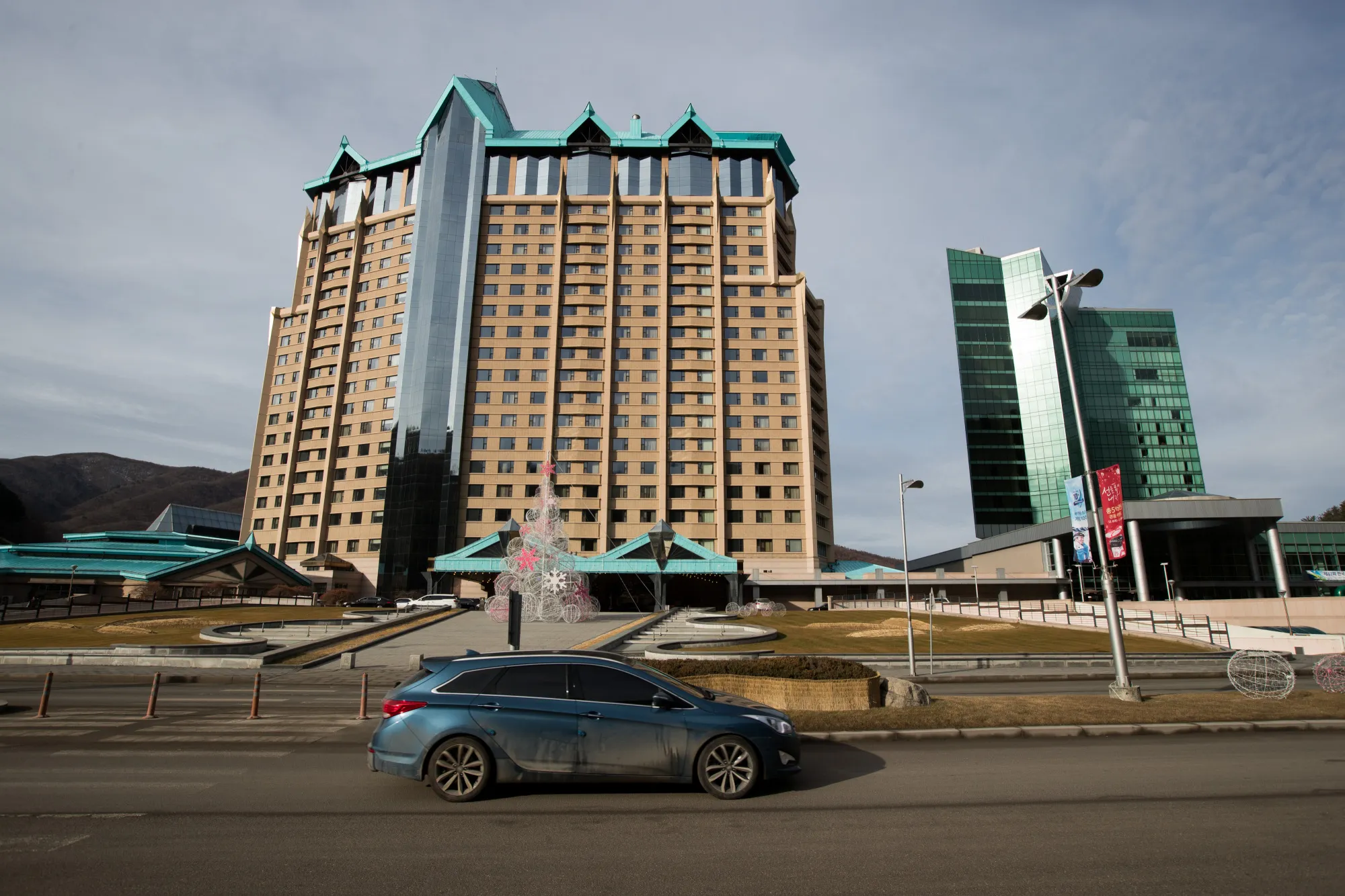 The Korean Town Struggling With a Gambling Problem