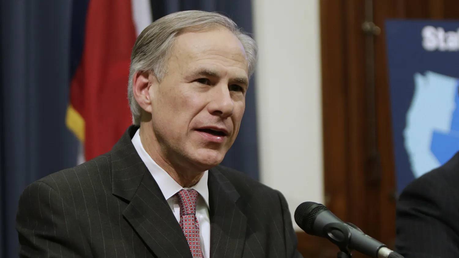 Texas Governor Greg Abbott speaks at a joint press conference February 18, 2015 in Austin, Texas.
