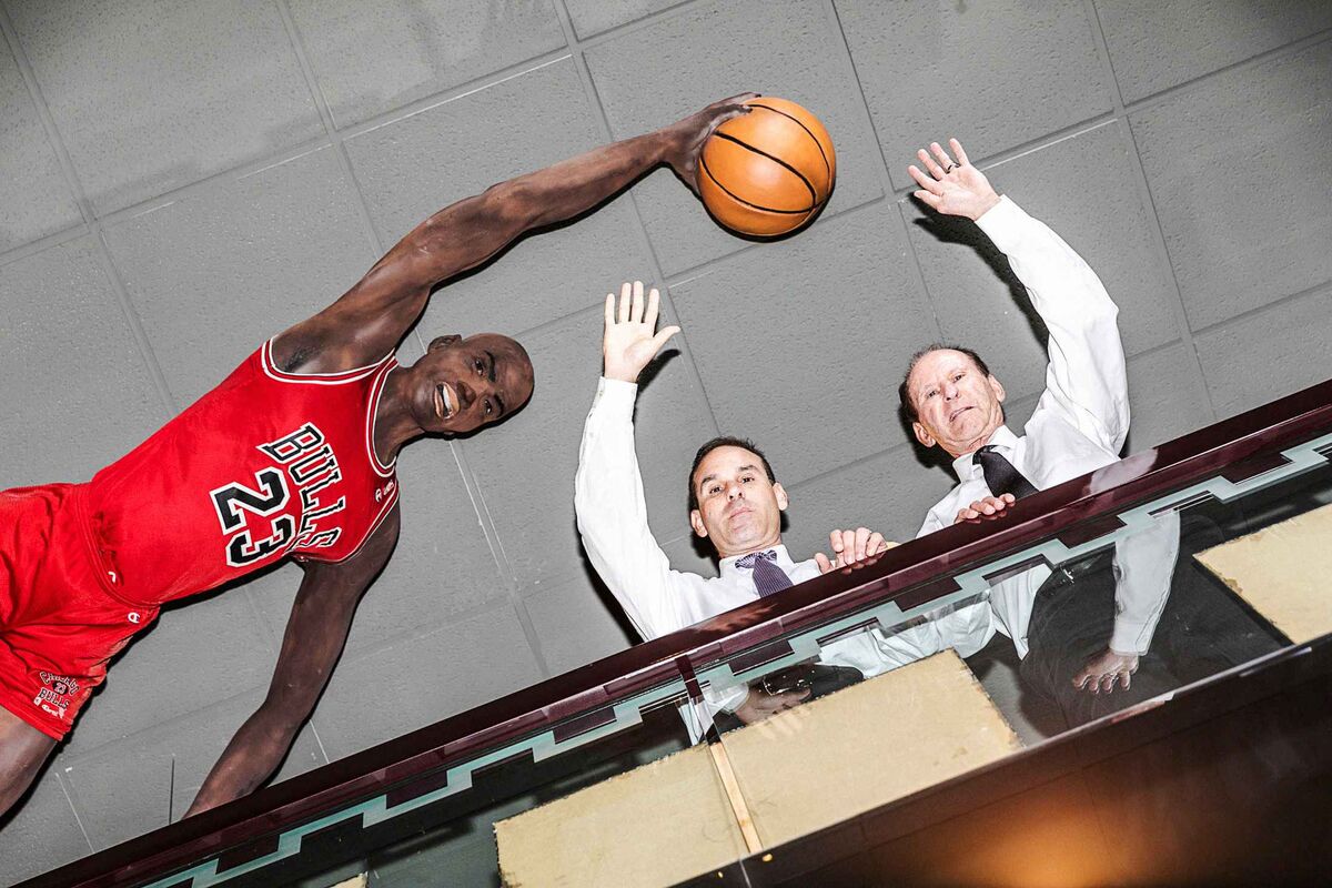 A 1 MillionPiece, 250 Million Sports Collection Is Up for Auction Bloomberg