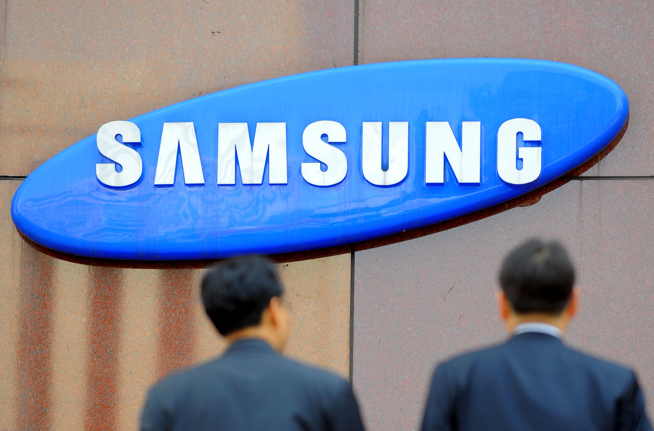 Court grants divorce to Samsung heiress