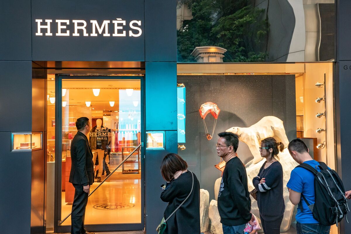 Hermes Expands in Hong Kong Betting on Return of Luxury Shoppers 