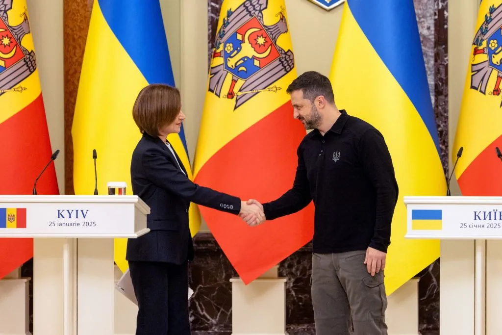 Maia Sandu and&nbsp;Volodymyr Zelensky ahead of their meeting in Kyiv, on Jan.&nbsp;25.