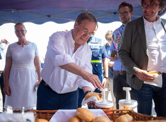 Merkel’s Faltering Heir Upends Germany’s Election Predictability