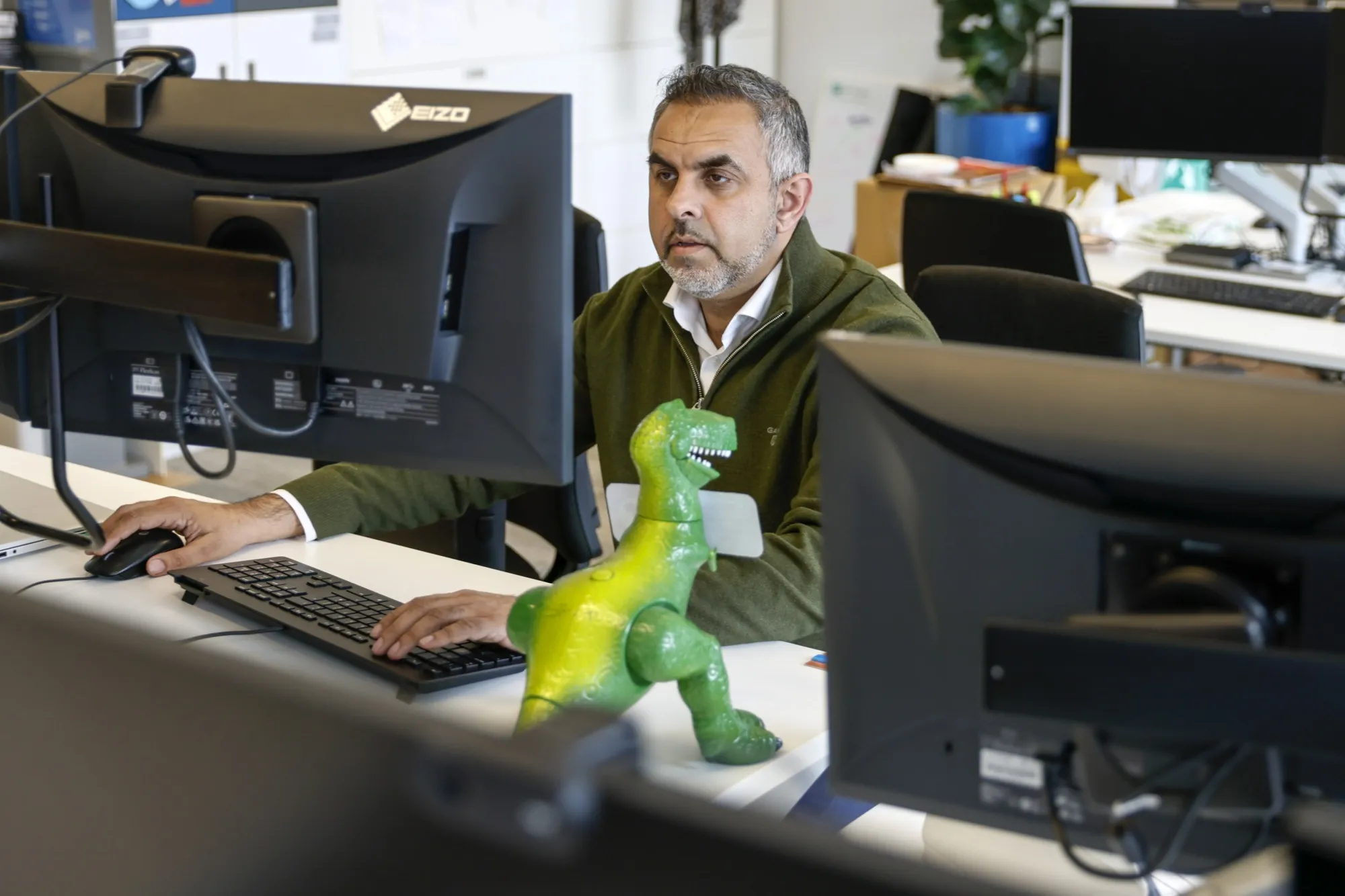 ウォール街の為替トレーダー、アルゴリズムで代替可能－新時代に突入 - Bloomberg