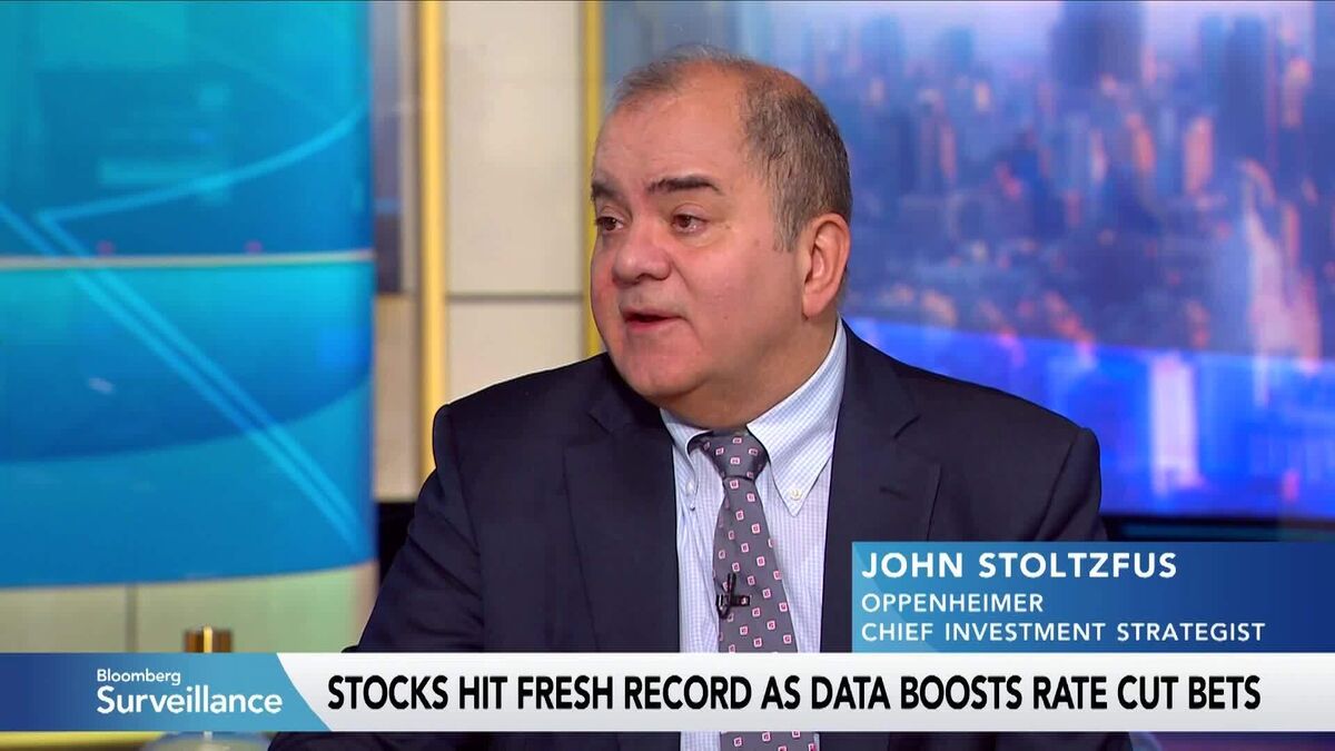 ⚫️ BLOOMBERG: "John Stoltzfus: Dati Economici Offrono alla Fed un 'Pass' per Possibile Taglio dei Tassi"