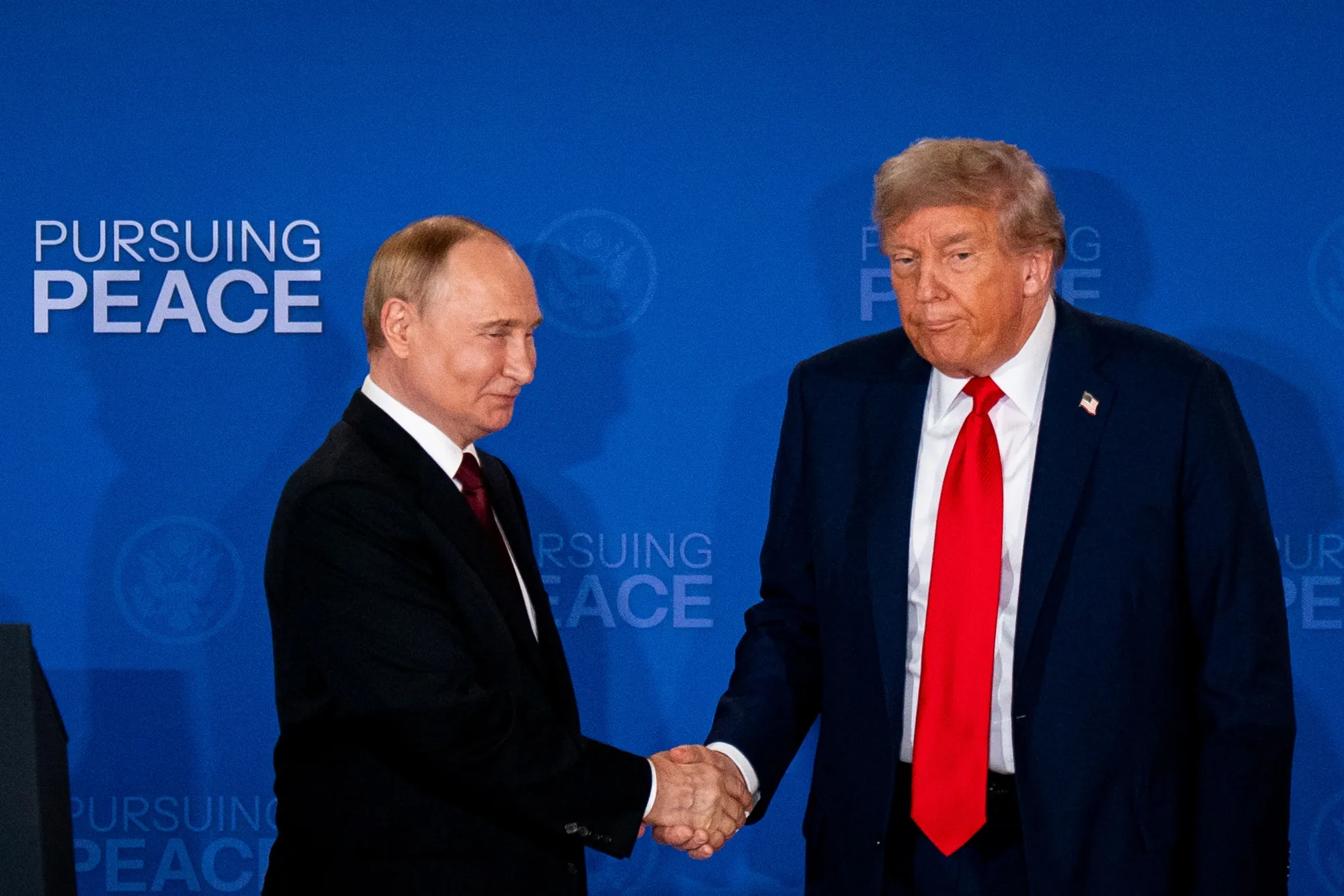Putin and Trump face the press, take no questions, in Anchorage on Aug. 15.
