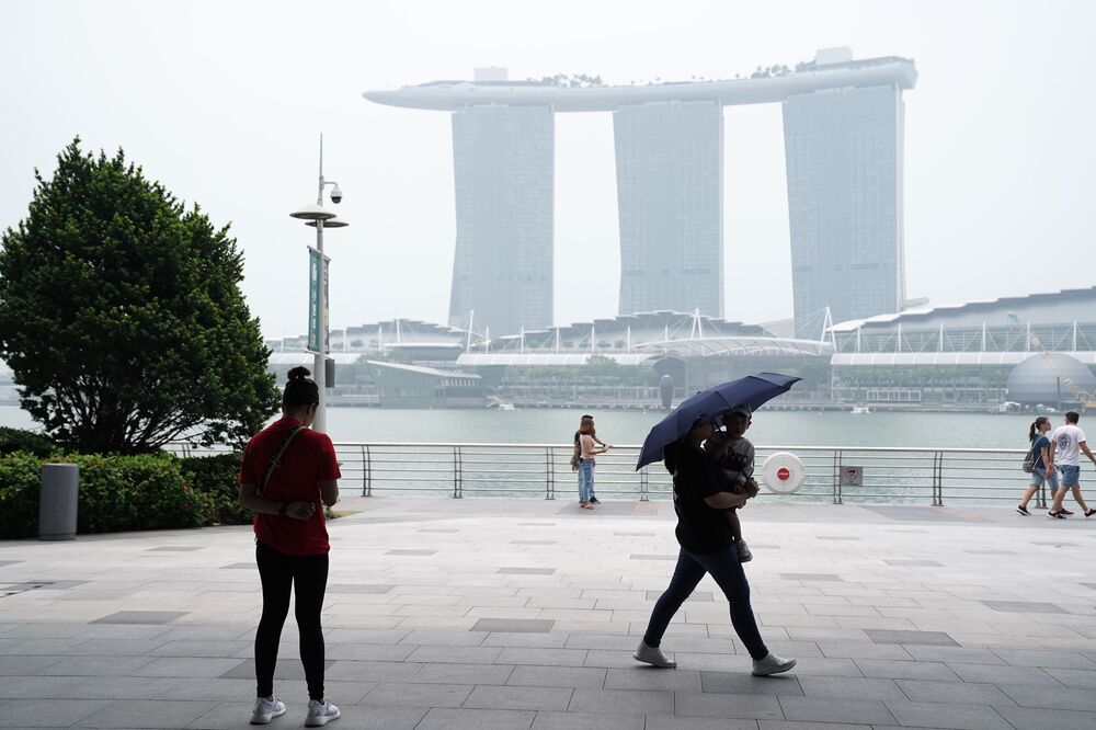 If weather patterns hold, Singapore may look similar to September 2019, when a haze shrouded the city. 