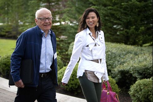 Rupert Murdoch Files for Divorce From Pie-Deflecting Wife Wendi