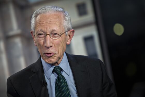 Stanley Fischer May Have the Answer If Israel Rate Stops at Zero