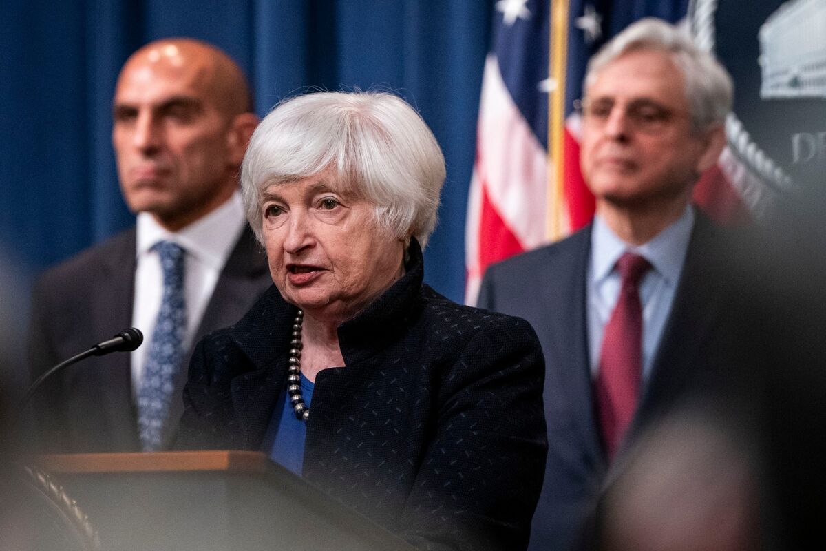 Yellen Says Soft Landing Looks Good, Unemployment May Level Off