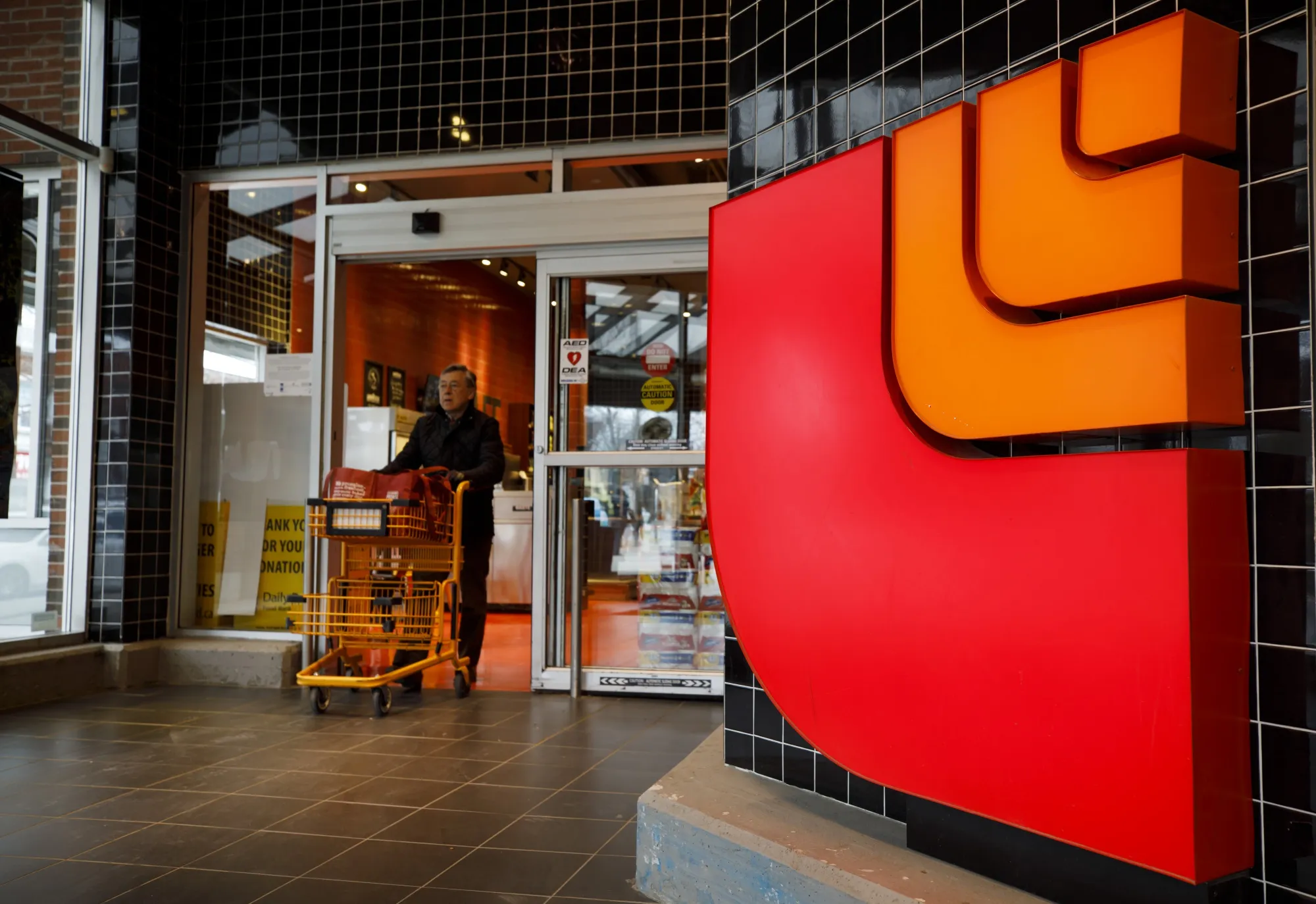 Một cửa hàng tạp hóa Loblaw Cos. ở Toronto, Ontario, Canada.