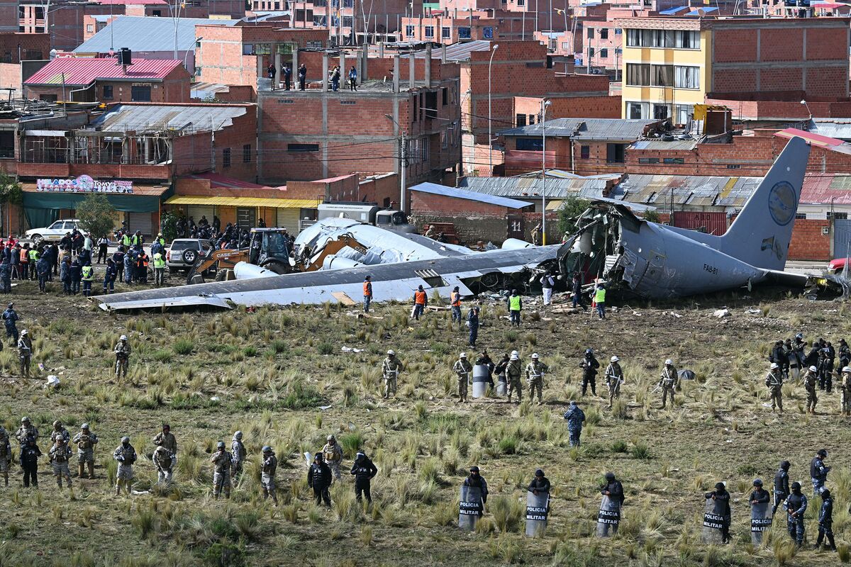 Bolivia Races to Destroy Cash That Fell From Sky in Plane Crash