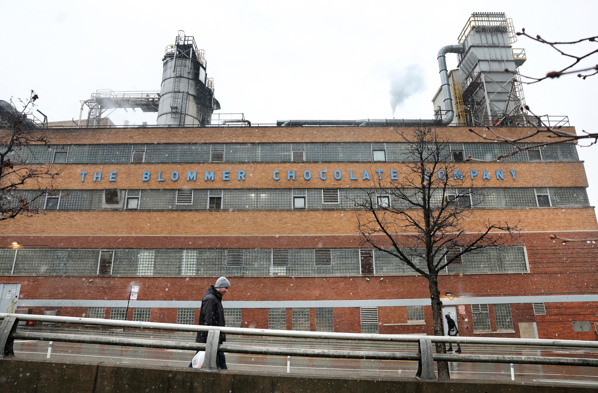 Blommer Chocolate to Cut 226 Jobs After Chicago Factory Closing Bloomberg