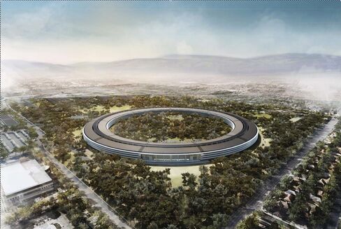 Jobs’s Spaceship-Like Apple Offices to Arrive Later Than Planned