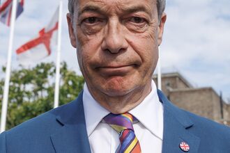 Nigel Farage Celebrates With New Reform Councillors In Havering